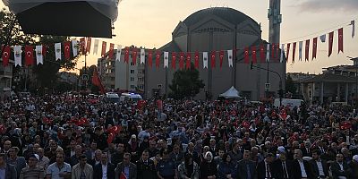 BİNLERCE KİŞİ 15 TEMMUZ'U HATIRLADI