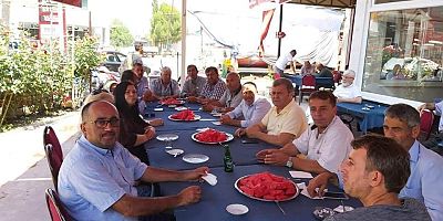 BÖLGE BÖLGE MUHTARLARLA BİR ARAYA GELİYOR 