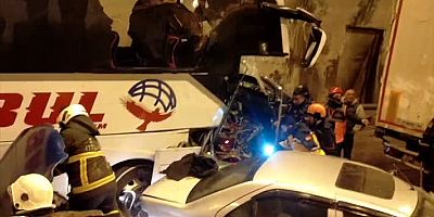 Bolu Dağı Tüneli'nde kaza nedeniyle Anadolu Otoyolu'nun İstanbul yönü ulaşıma kapandı