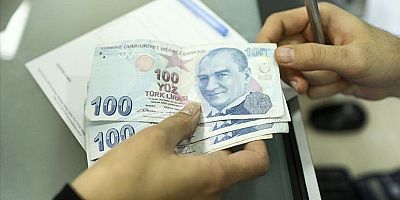 Burs ve kredi ödemeleri başladı