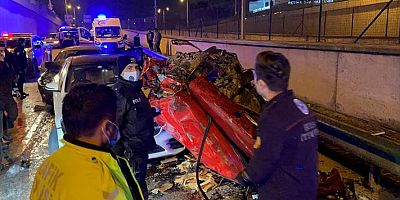 Bursa'da 7 aracın karıştığı kazada biri ağır 10 kişi yaralandı
