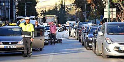Bursa’da 9.05'te hayat durdu!
