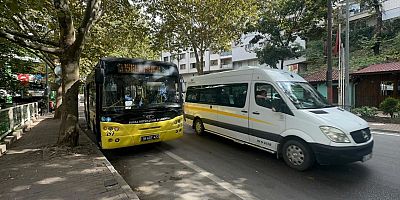 Bursa'da ağaca çarpan otobüsteki 5 yolcu yaralandı
