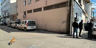 Bursa'da bir atölyedeki patlama nedeniyle çevrede hasar oluştu