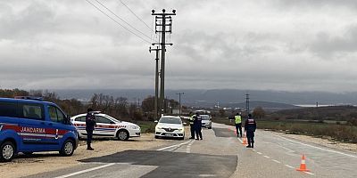 Bursa'da çeşitli suçlardan aranan 8 şüpheli yakalandı