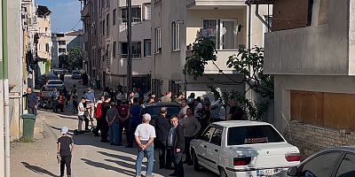 Bursa'da çöp atma kavgası: 1'i ağır 3 yaralı