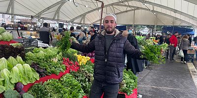 Bursa’da Gazetecilik bölümünü bitirdi pazarcı oldu