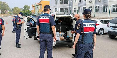 Bursa’da jandarmadan Çocuk ve GençlerinOkul Çevrelerinde Kontrol 