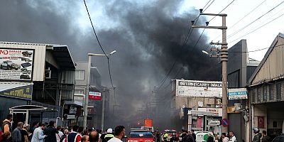 Bursa'da koltuk imalathanesinde çıkan yangın kontrol altına alındı