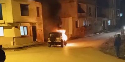 Bursa’da Lüks cip alev alev yandı