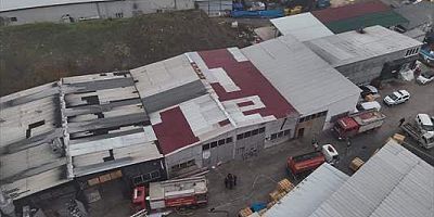 Bursa'da mobilya imalathanesinde çıkan yangın söndürüldü