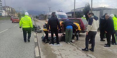 Bursa’da Motosiklet otomobille çarpıştı