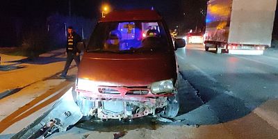 Bursa'da önce traktöre ardından minibüse çarpan motosikletli ağır yaralandı