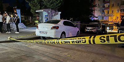 Bursa'da park halindeki araç kurşunlandı