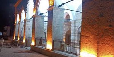 Bursa'da restorasyonu tamamlanan Orhan Bey Camisi, teravih namazıyla ibadete açıldı