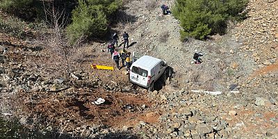 Bursa’da Şarampole yuvarlanan sürücü hayatını kaybetti