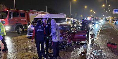 Bursa'da trafik kazası: 1 ölü, 6 yaralı