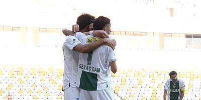 Bursaspor sezona tarihi galibiyetle başladı: 8-0