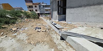 Cami İnşaatında Genç İşçi Çatıdan Düştü