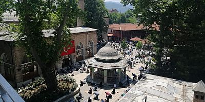 Camiler doldu taştı