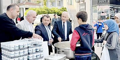 Camiler ve Din Görevlileri Haftası’nda vatandaşlara ikram