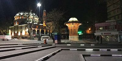 Camilerde ilk etapta sadece  Cuma namazları cemaatle kılınacak