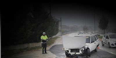 ÇEVRE YOLUNDA FECİ KAZA; 2 YARALI