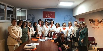 CHP İnegöl İlçe Kadın Kolları’nda ‘Yaka’ dönemi
