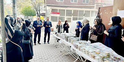 Çinili Camii 4-6 Yaş Kur’an Kursu yararına kermes düzenlendi