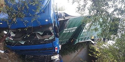 DEVRİLEN TIRIN SÜRÜCÜSÜ HAYATINI KAYBETTİ