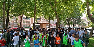 Dumlupınarlı öğrencilerden 'çevre' etkinliği 