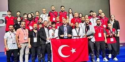 Dünya Yıldızlar Taekwondo Şampiyonası'nda millilerden 2 madalya