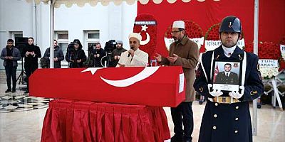 Duruşma salonundaki silahlı saldırıda şehit olan Uzman Çavuş Yaşar için Bursa'da tören düzenlendi