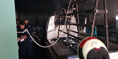 ELEKTRİK KONTAĞINDAN ÇIKAN YANGIN ARACI KÜLE ÇEVİRDİ 