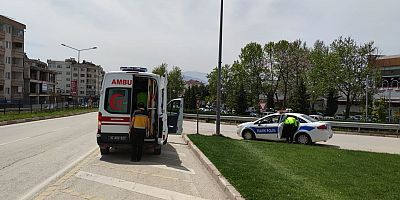 Elektrikli bisiklet sürücüsü hastaneye kaldırıldı