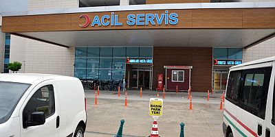 ELİNİ MAKİNEYE KAPTIRDI