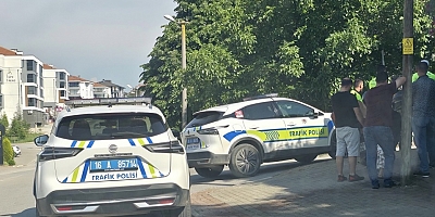 Esenler Caddesi’nde Otomobil ile Motosiklet Çarpıştı: 1 Yaralı