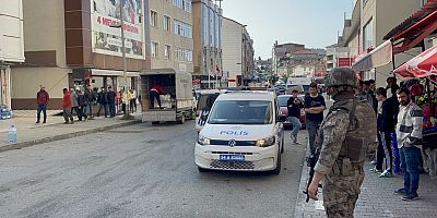 Esenyurt'ta düğün konvoyunda tüfekle havaya ateş açan damat yakalandı