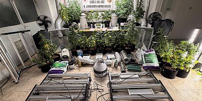 Evini uyuşturucu imalathanesine çevirdi, jandarma operasyonuyla yakalandı