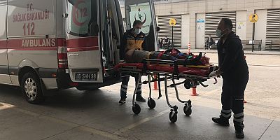 Fabrika çatısından düşen işçi yaralandı