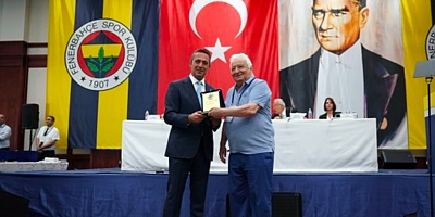 Fenerbahçe'nin eski futbolcusu Ogün Altıparmak hayatını kaybetti