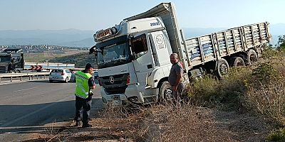 FRENİ PATLAYAN KAMYON'UN ŞOFÖRÜ ÖLÜMDEN DÖNDÜ