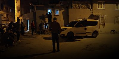 Gelişigüzel evlere ateş etti