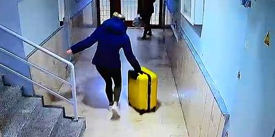Güllü’nün kızının arkadaşı ile birlikte bavullarla binadan çıktığı anlara ilişkin görüntü ortaya çıktı