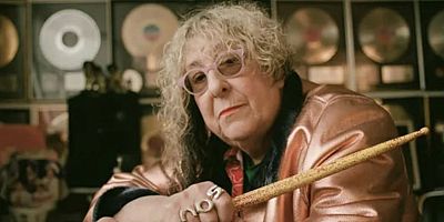 Hayranları şokta! Ünlü isim kalp krizi geçirip öldü...