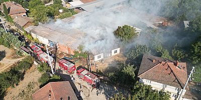 Hayvan çiftliğinde yangın çıktı: 1 kişi hastaneye kaldırıldı