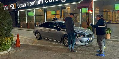 İBB İYİ Parti Meclis Üyesi Ali Kıdık'ın aracına mermi isabet etti