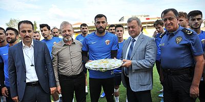 İLÇE PROTOKOLÜNDEN İNEGÖLSPOR’A ZİYARET