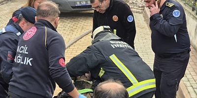 İnegöl Cerrah’ta Ev Yangını: Müdahale Sırasında İtfaiye Eri Düştü