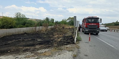 İnegöl D200 Karayolu Kenarında Otluk Yangını